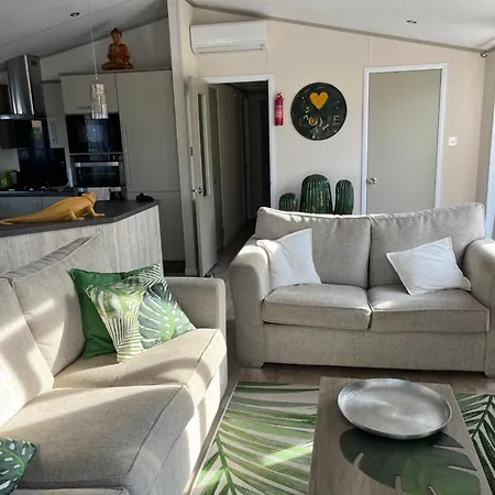 Atlas Lilac 132 Campsite Grimaud